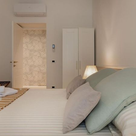 Foscolo 46 - Elegant Family Apartment Трієст Екстер'єр фото
