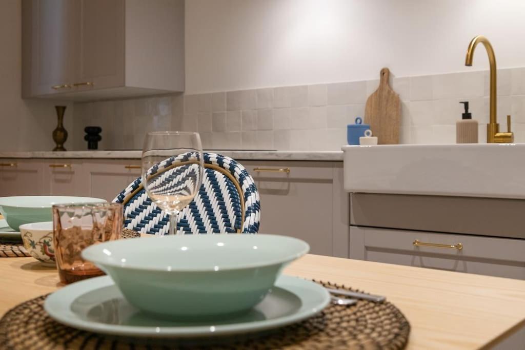 Foscolo 46 - Elegant Family Apartment Трієст Екстер'єр фото