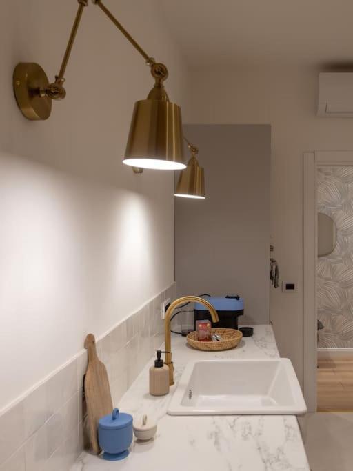 Foscolo 46 - Elegant Family Apartment Трієст Екстер'єр фото