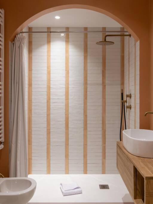 Foscolo 46 - Elegant Family Apartment Трієст Екстер'єр фото